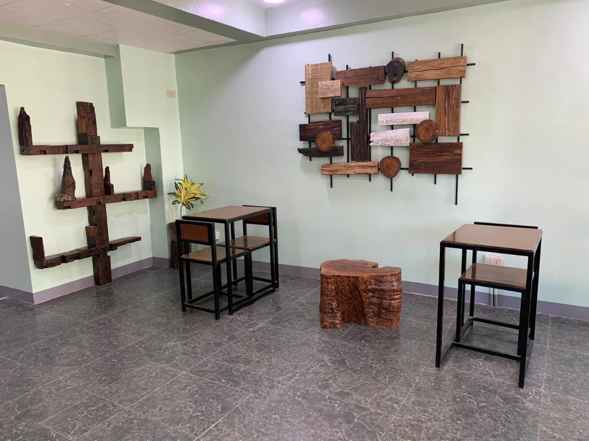 Beinte Singko De Marso Apartments Candon Εξωτερικό φωτογραφία