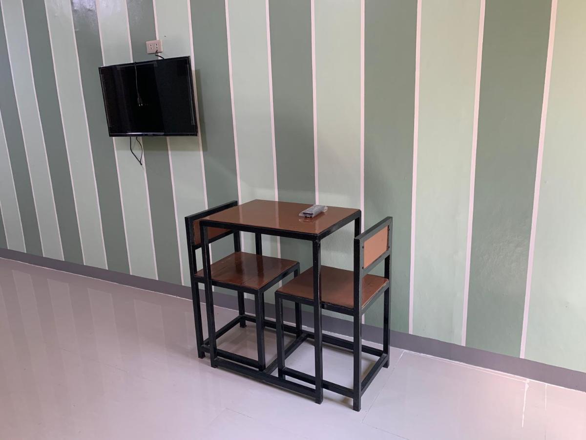 Beinte Singko De Marso Apartments Candon Εξωτερικό φωτογραφία