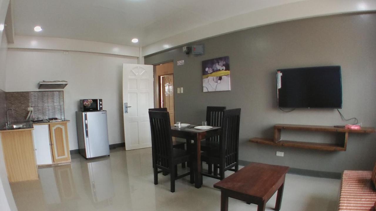 Beinte Singko De Marso Apartments Candon Εξωτερικό φωτογραφία