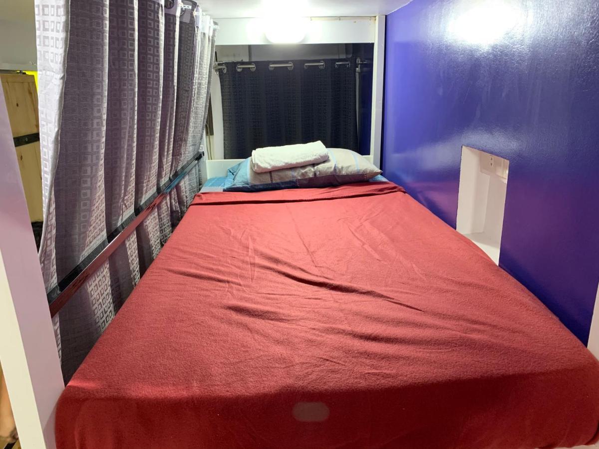 Beinte Singko De Marso Apartments Candon Εξωτερικό φωτογραφία